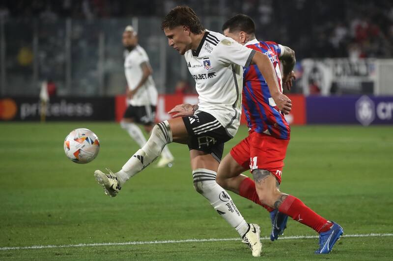 Colo Colo vs Cerro Porteno buscan el paso a los octavos de final de Copa Libertadores.