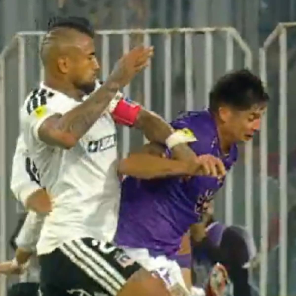 VIDEO | Lo reclamó todo Colo-Colo: el penal que le cobraron a D. Concepción y que convirtió Joaquín Larrivey
