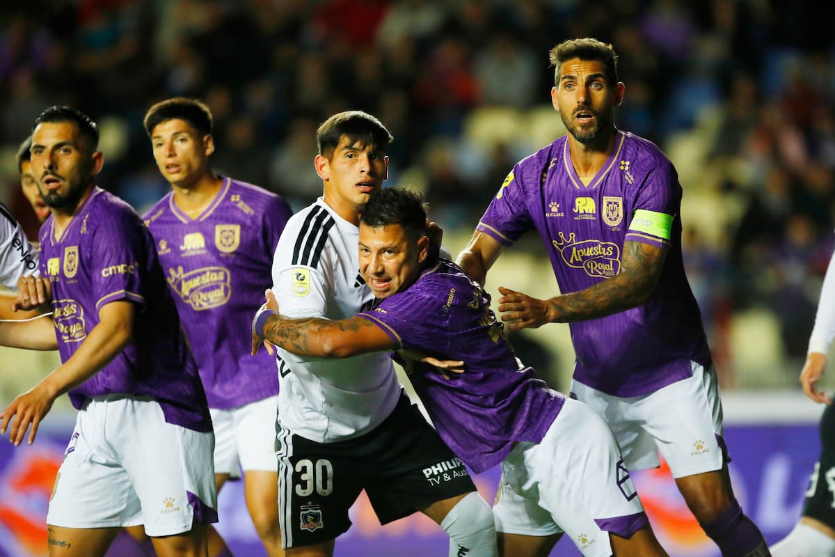 Vienen de jugar en el Ester Roa. Foto: Agencia Aton.