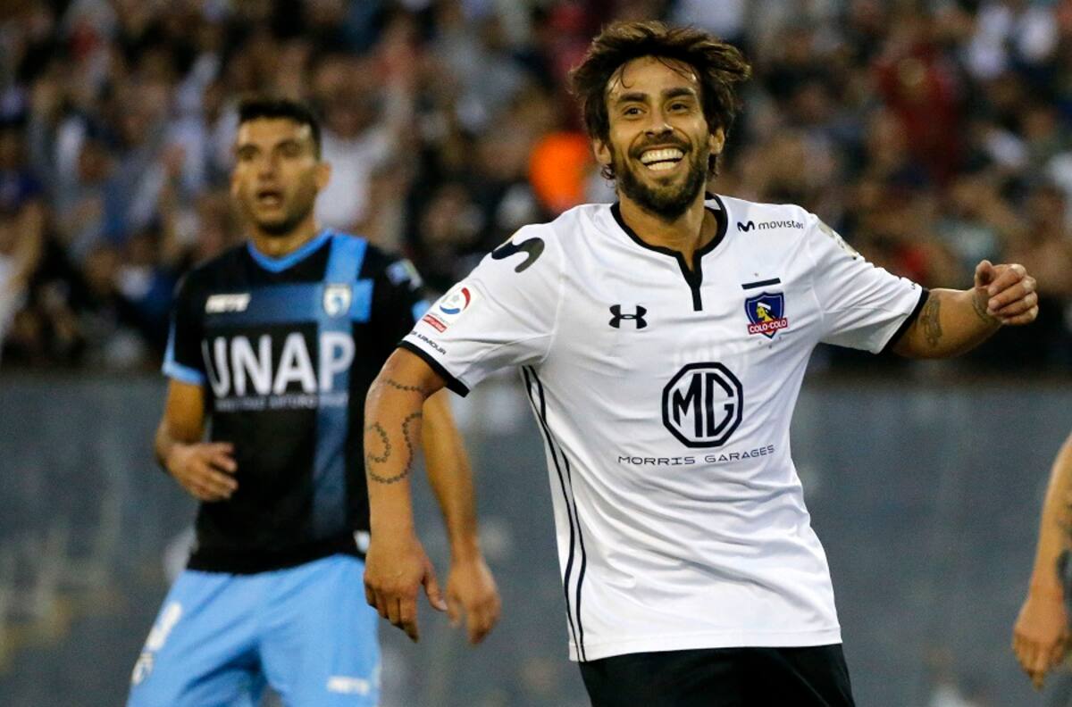 Jorge Valdivia regresó a las prácticas y lesionó a Cristián Gutiérrez