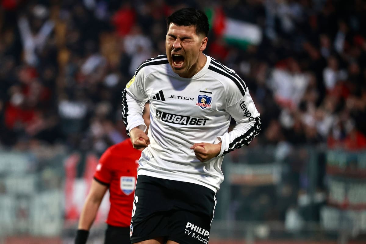 Los Albos abrieron el marcador con un golazo de Tomás Alarcón. Foto: Aton.