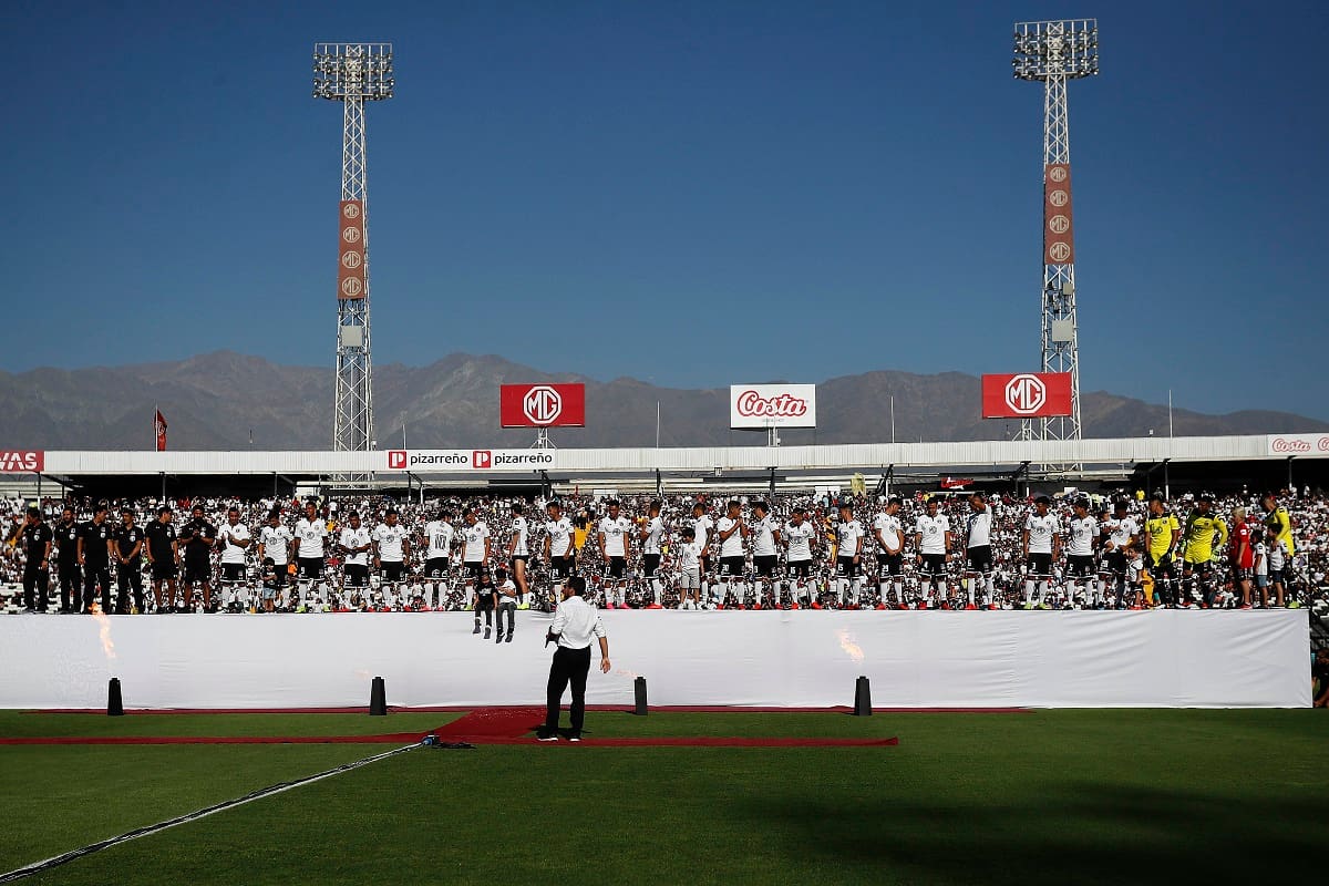 Futbol, Colo Colo vs Estudiantes de la Plata
El Plantel de Colo Colo es presentado durante la Noche Alba, en el estadio Monumental de Santiago, Chile.
19/01/2019
Felipe Zanca/Photosport*********
Football, Colo Colo vs Club Estudiantes de la Plata
Colo Colo's Team is presented during the Noche Alba at Monumental stadium in Santiago, Chile.
19/01/2019
Felipe Zanca/Photosport