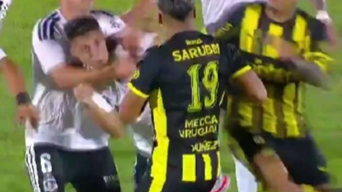 VIDEO | Hubo dos expulsados: la pelea que se armó al final del partido entre Colo Colo y Peñarol