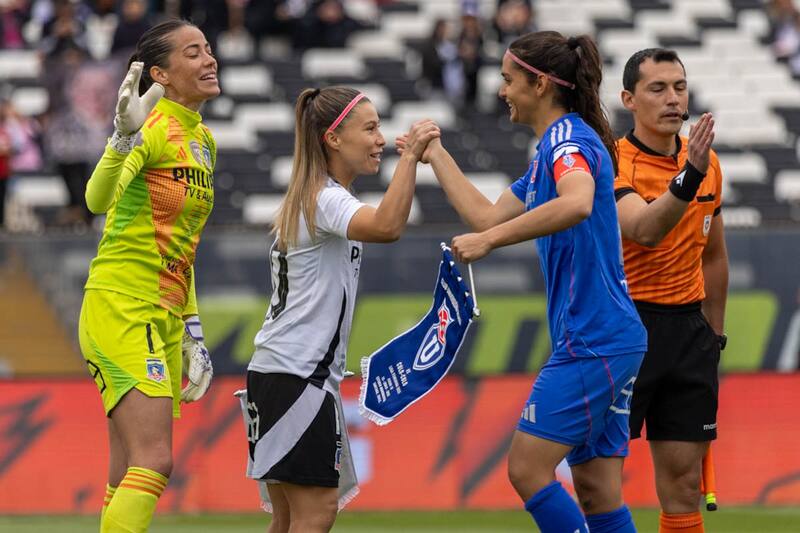 Las Albas vencieron 2-1 en el Monumental