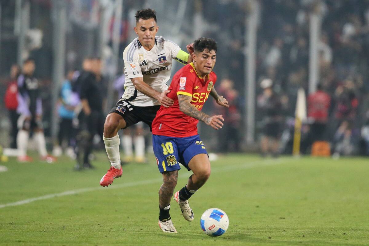 Albos e Hispanos disputaron un amistoso a puertas cerradas en el Estadio Santa Laura. Foto: Aton