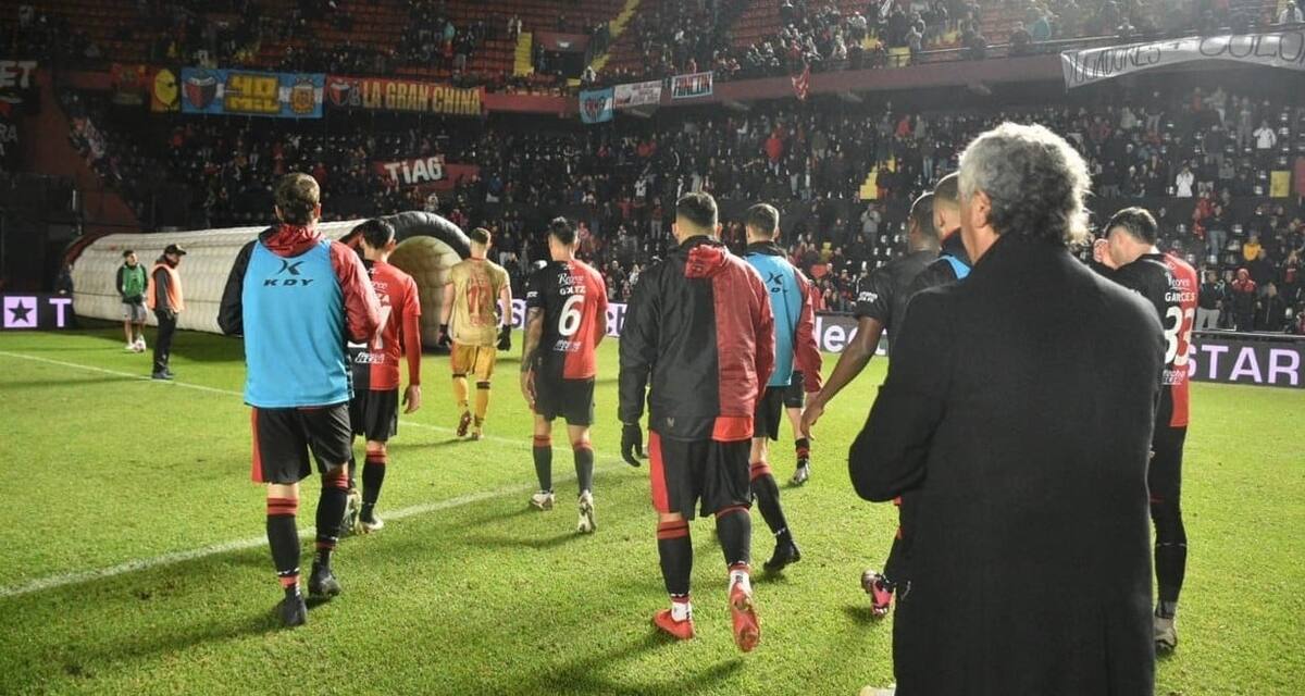 Colón se complica en la lucha por el descenso