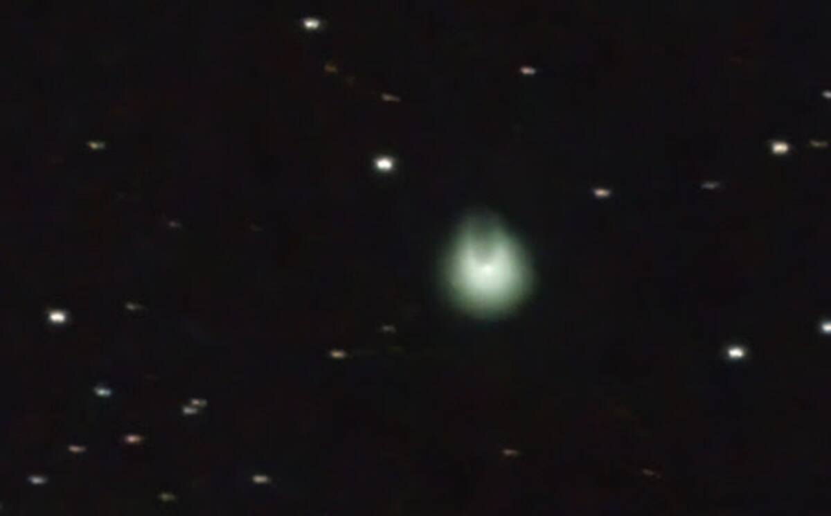 Cada día que pasa el cometa se acerca más a la tierra.