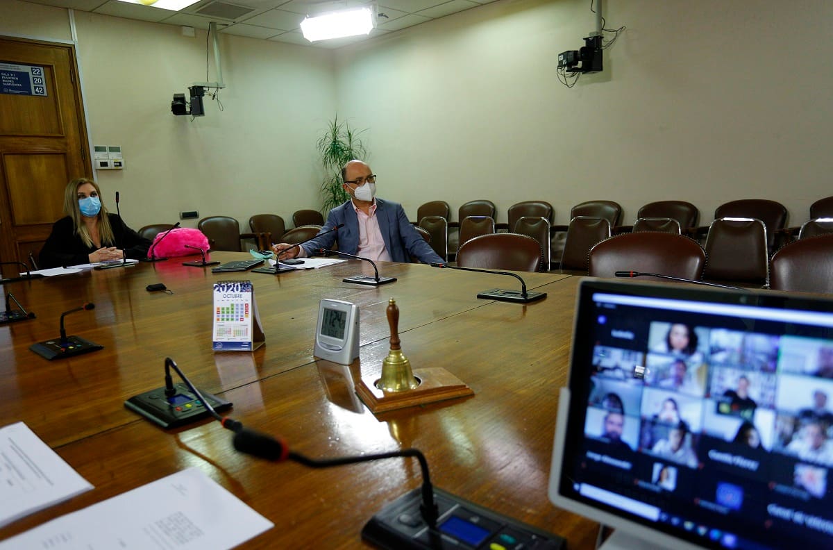 Segundo retiro AFP comenzó votación en Comisión de Constitución: "Tendrá un apoyo contundente"