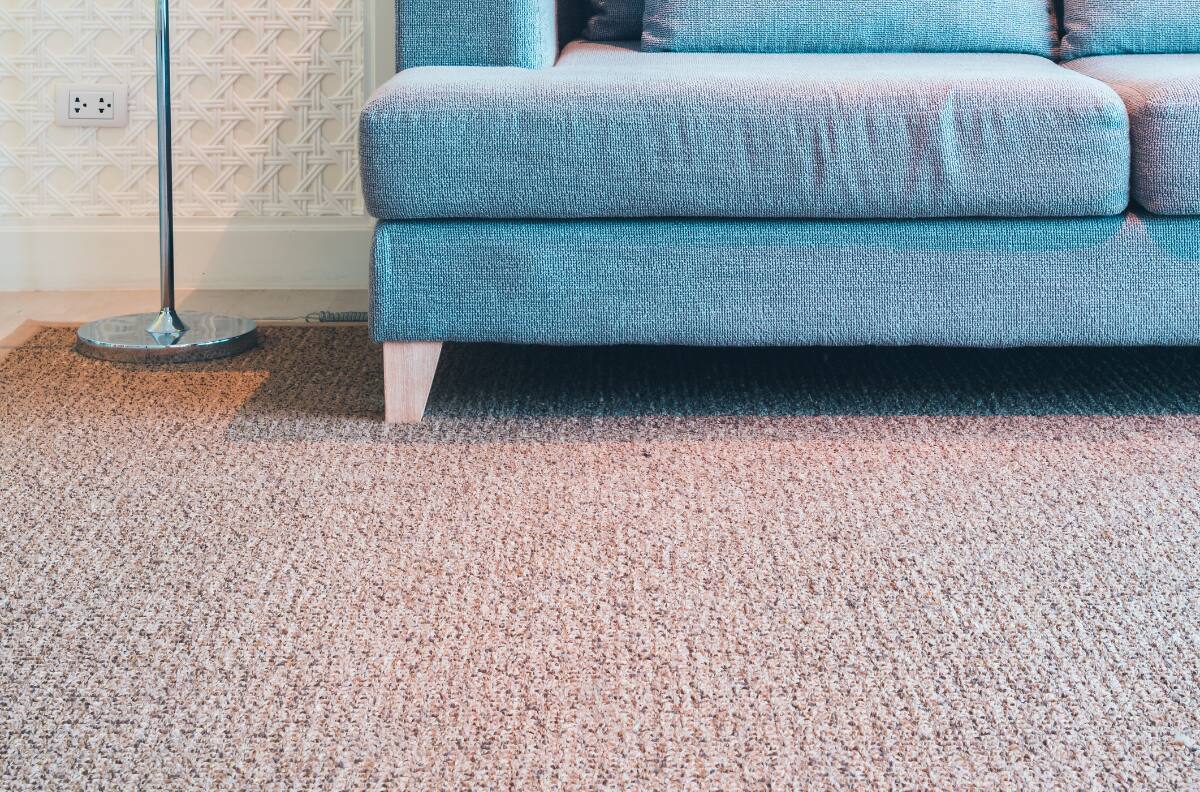 ¿Tu alfombra huele mal? Con este facilísimo truco podrás arreglarla y dejarla como nueva