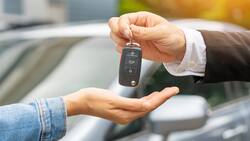 ¿Puedo comprar un auto si no tengo licencia de conducir? Esto dice la ley al respecto