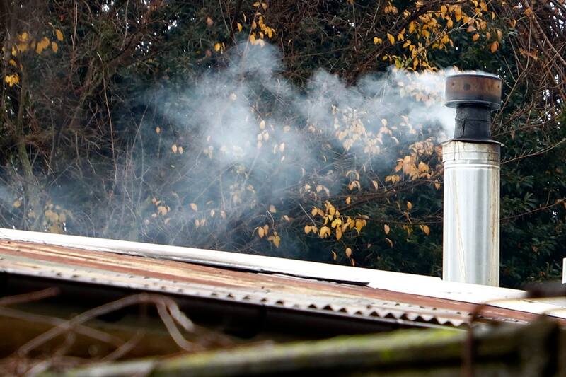 anuncia prohibición total del uso de la leña.