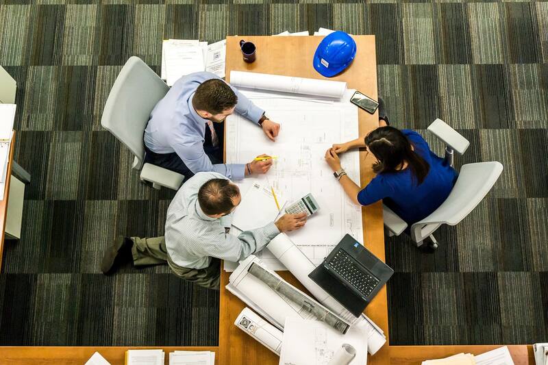 La Inteligencia Artificial explicó cuáles serían los mejores puntos de la capital para encontrar trabajo.