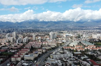 Estas son las 10 comunas con peor calidad de vida en Chile, según estudio de la Universidad Católica