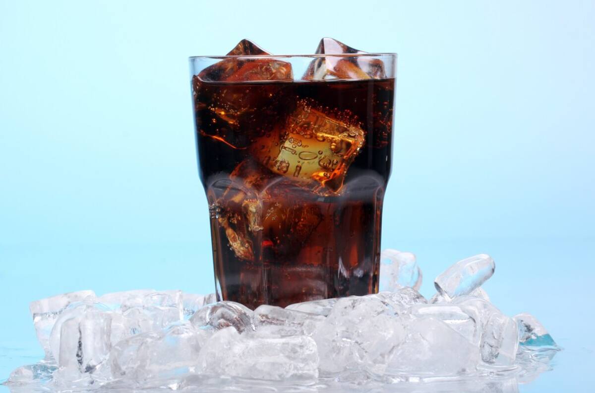 Conserva tus bebidas heladas durante el verano con este simple truco
