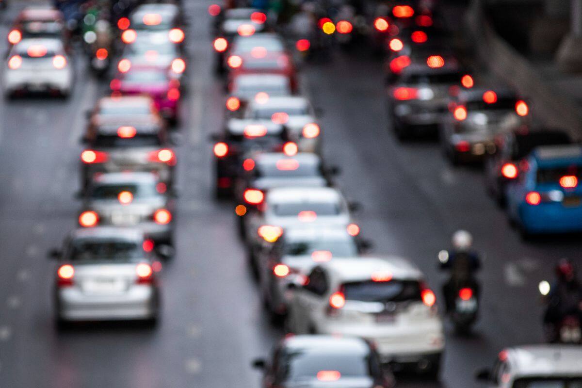 Estudio de Tom Tom muestra a Santiago fuera de las 100 ciudades con peor tráfico