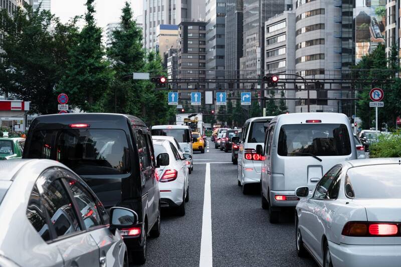 Estudio de Tom Tom muestra a Santiago fuera de las 100 ciudades con peor tráfico