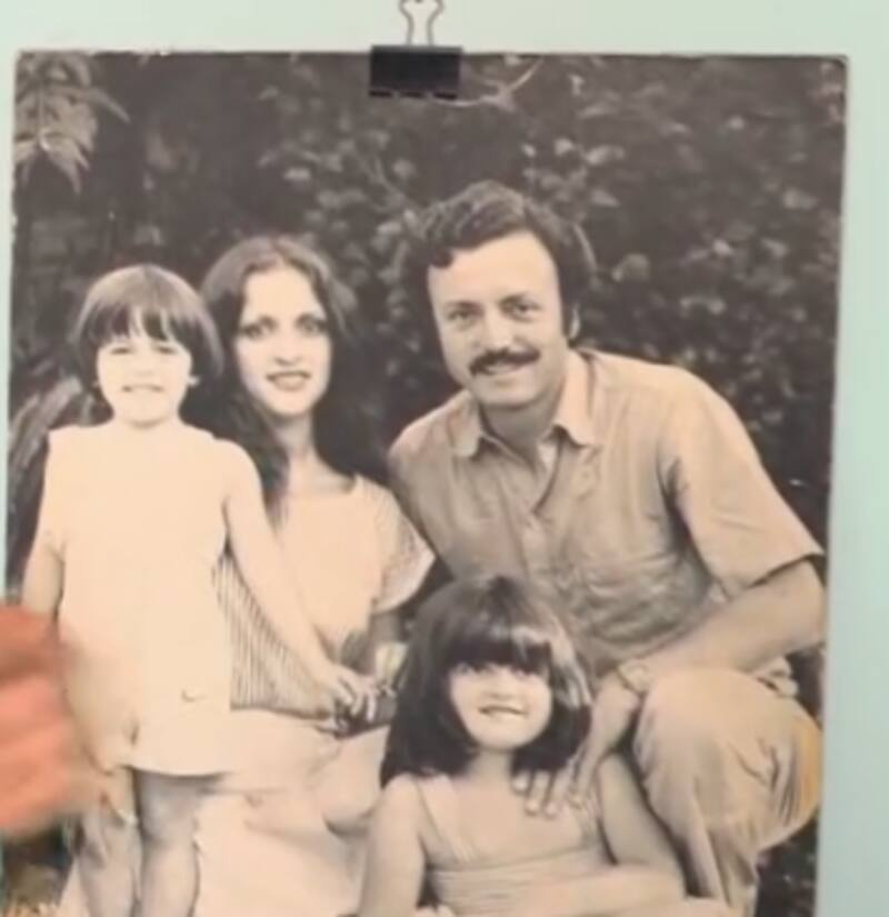 Una especial postal de su familia / CHV