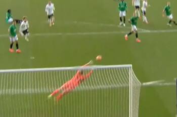 Héroe y figura: las tapadas que dejaron fuera de la FA Cup al Liverpool frente a un equipo de Championship