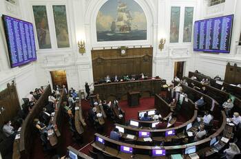 Cámara de Diputados y Diputadas aprueba paridad de género en el Consejo Constitucional