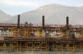 Constructora chilena demanda a embajada de Emiratos Árabes por US$1,5 millones