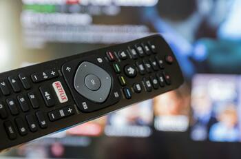 ¿Para que sirven realmente los botones de colores del control remoto de tu televisor?