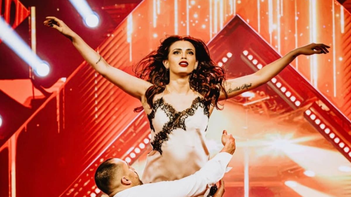 ¿Dejará Fiebre de Baile? Cony Capelli preocupa tras sufrir lesión y aclara su futuro en el estelar de CHV