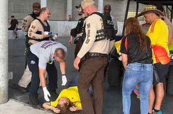 VIDEO | Impresionante: hinchas quisieron colarse al Hard Rock Stadium por los ductos de ventilación