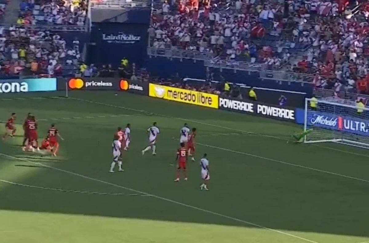 VIDEO | Canadá vs Perú: Paolo Guerrero pudo cambiar la historia con este disparo en el último minuto