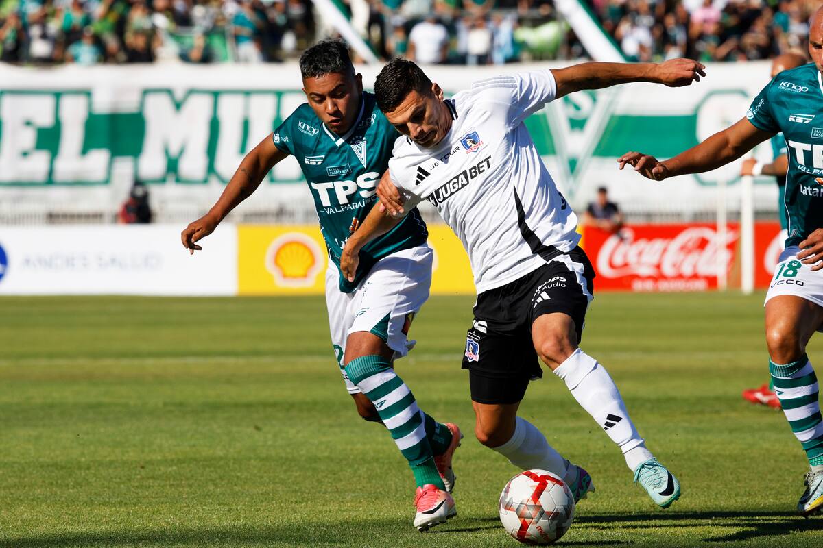 Colo Colo y Santiago Wanderers juegan este domingo 6 de abril.