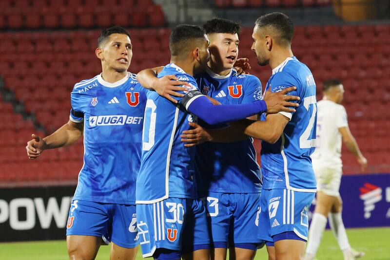 La U y el SAU se enfrentan por Copa Chile. Foto: Aton.