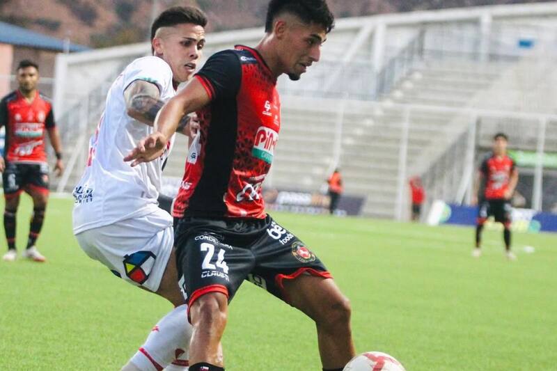 Limache y San Felipe igualaron por 1-1 en su ultimo partido del certamen.