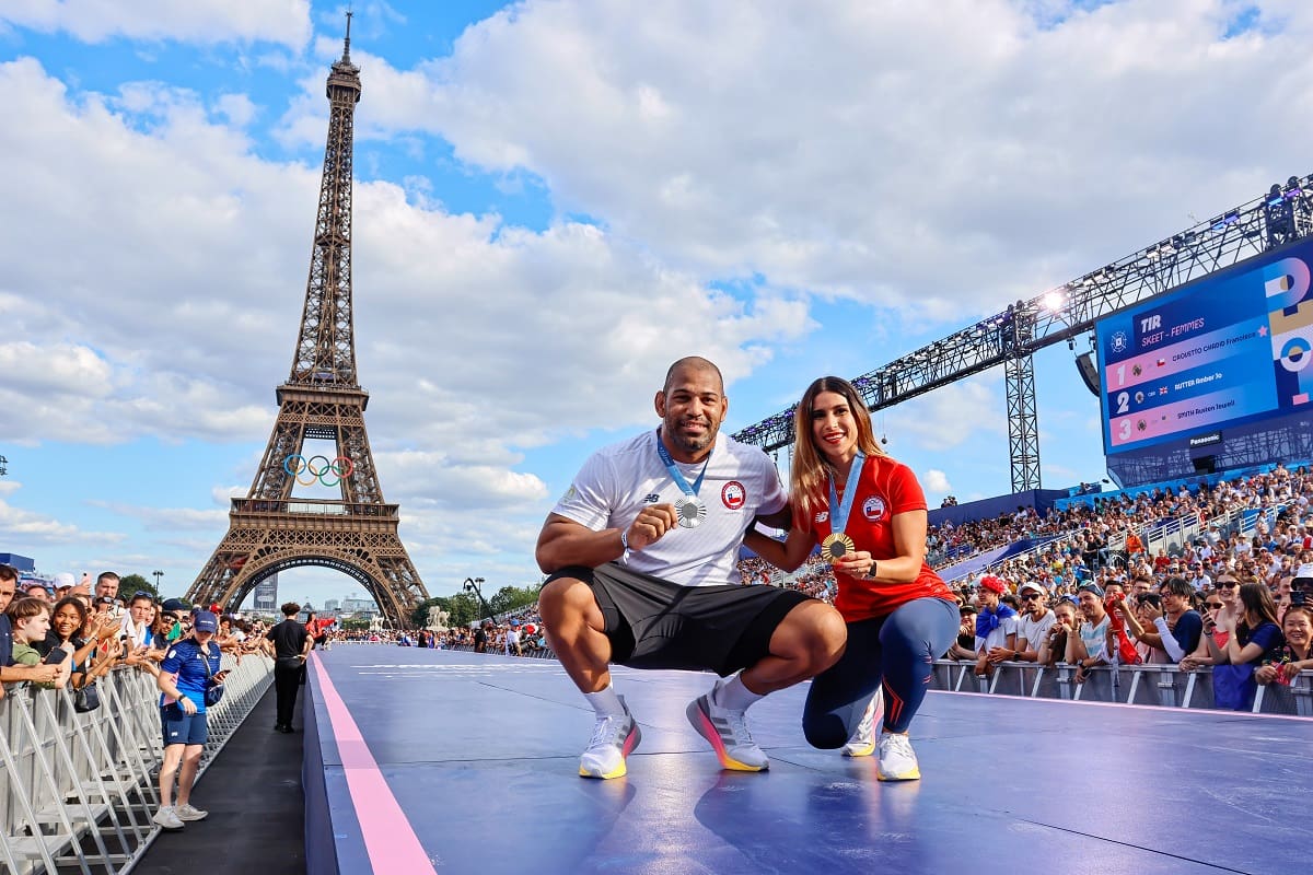 Francisca Crovetto y Yasmani Acosta se fueron con todo contra Zizou Bergs. Foto: Team Chile