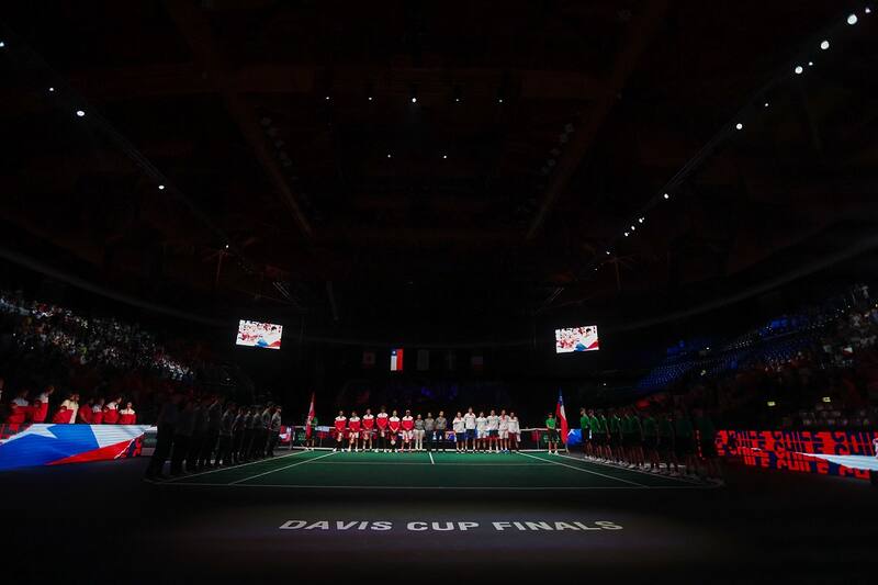 Chile jugando Copa Davis en Bologna. Luis Sevilla / @revesfotografico