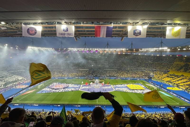 El ambiente en el Stade de France para la final de la Copa de Francia. Foto: Valentina Boetto.