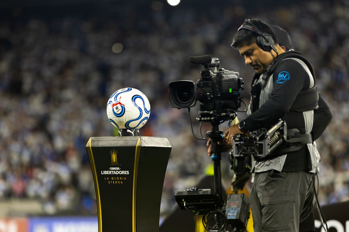 El balón del torneo. Foto: Felipe Escobedo/En Cancha
