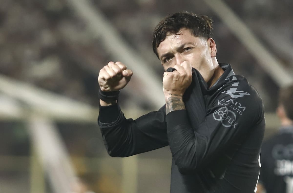 Terremoto en Perú tras triunfo de Coquimbo: DT de Universitario carga contra sus jugadores y pende de un hilo