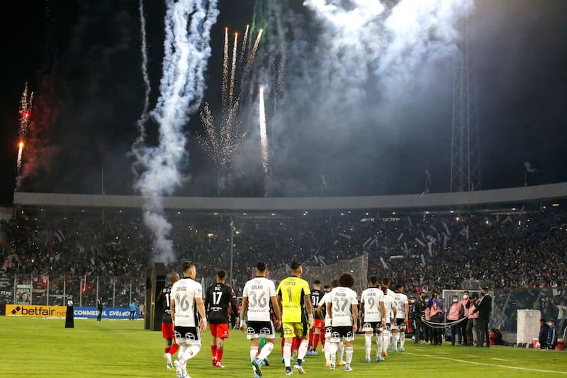 Colo Colo ante River Plate en 2022.
