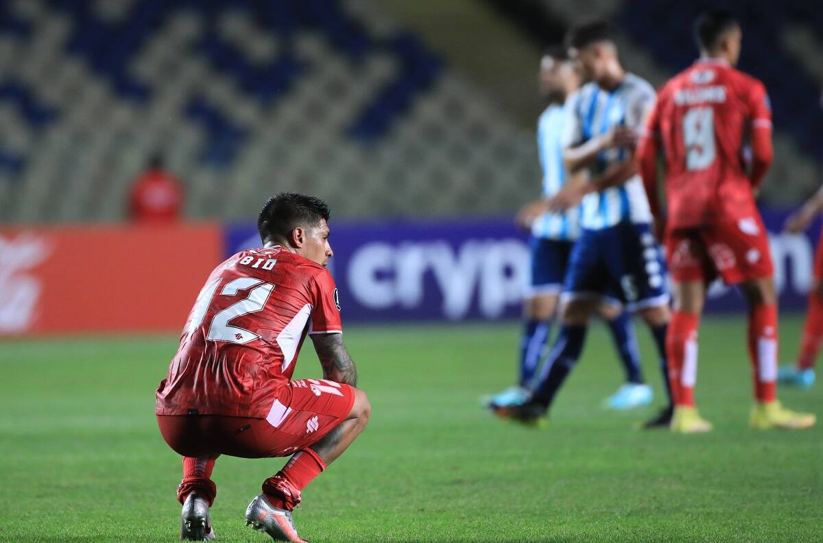 ¿Se viene otro año de papelones para el fútbol chileno en torneos internacionales?