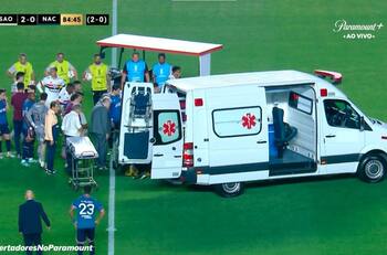 VIDEO | Aterrador: jugador se desvaneció en pleno Estadio Morumbí y se encuentra en cuidados intensivos