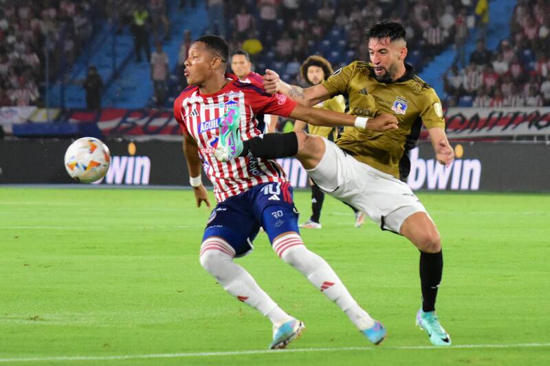 Colo Colo superó a Junior de Barranquilla. EFE