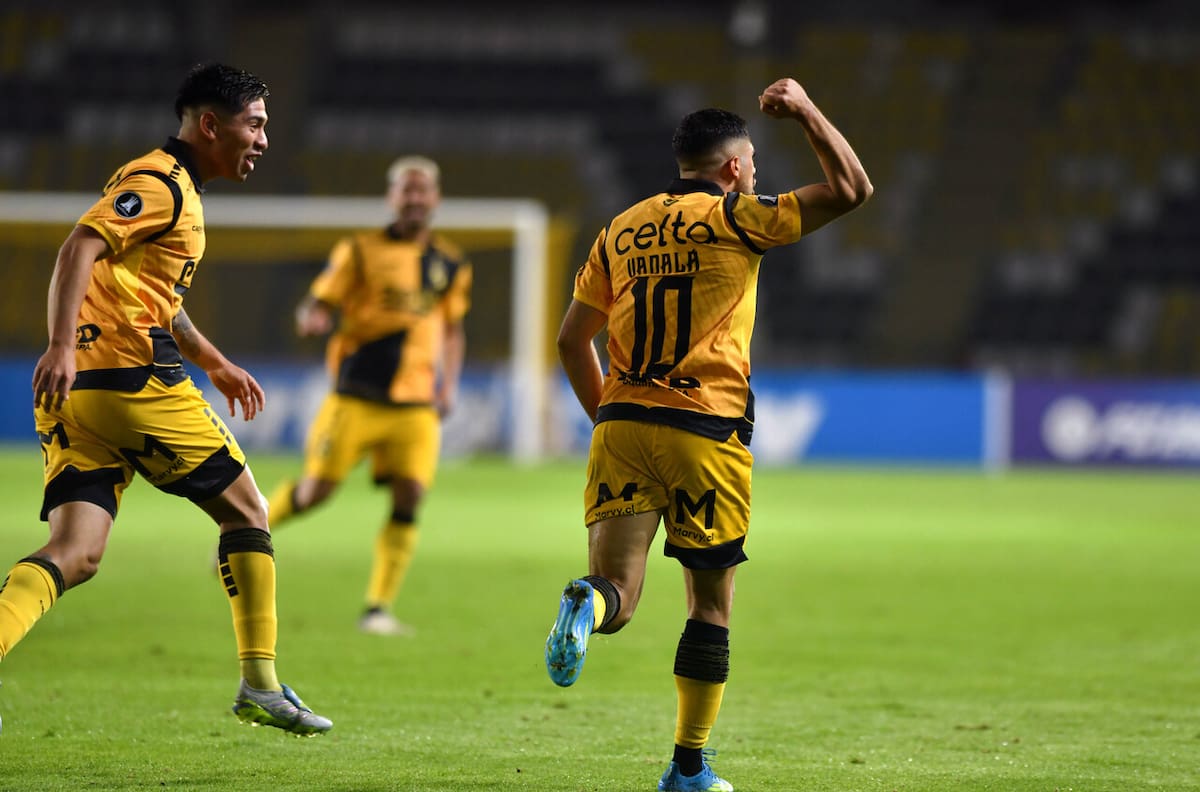VIDEOS | Los dos golazos de Guido Vadalá para el sufrido triunfo de Coquimbo en Copa Libertadores