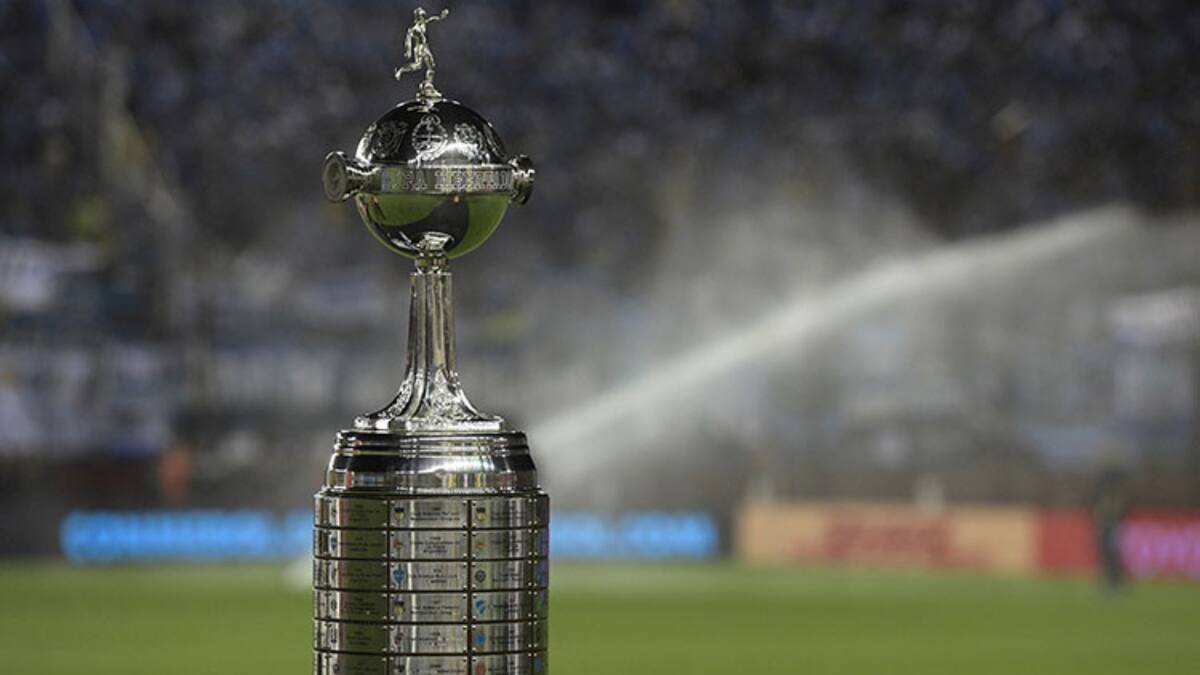 Comienza la Copa Libertadores 2026 con dos chilenos en cancha: los 3 partidos que se juegan esta semana