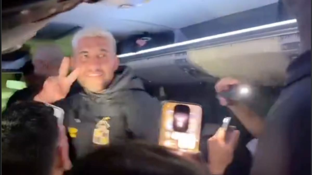 VIDEO | Diego Sánchez lideró los festejos: la disco improvisada que armaron los jugadores de Coquimbo en el bus