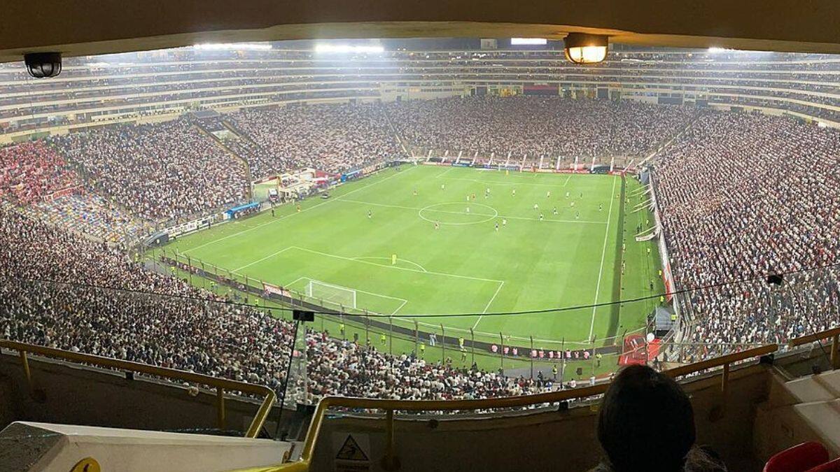 Máxima tensión: Conmebol estudia quitarle a la Lima la gran final de Copa Libertadores