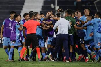 “No es sancionable”: Los audios del VAR que desestimaron polémico penal a favor de Deportes Iquique