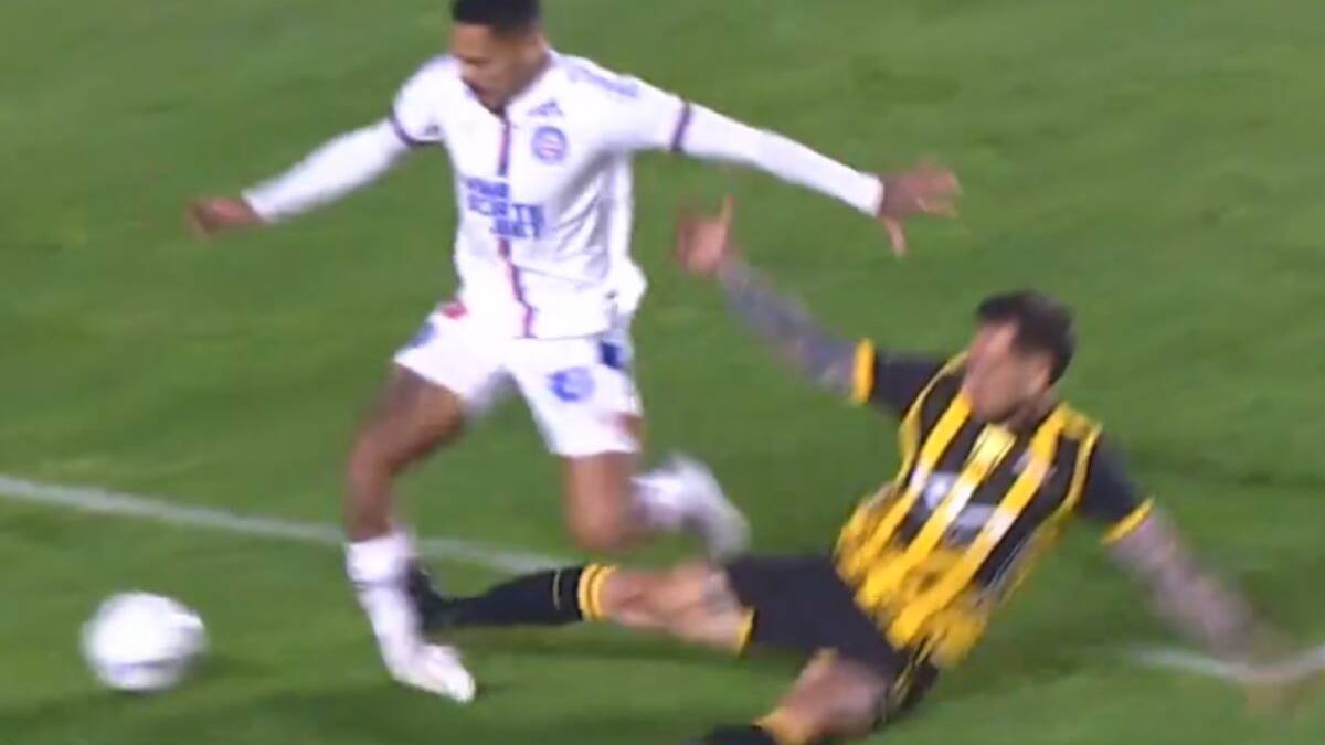 VIDEO | Y en la Libertadores: la patada más criminal en lo que va de 2025 en el fútbol internacional