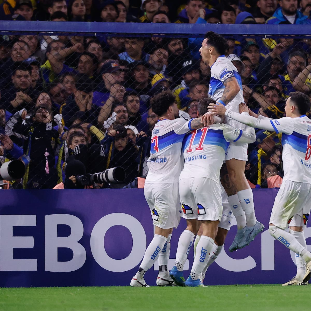 Histórico: la UC eliminó a Boca Juniors en La Bombonera y avanzó a octavos de Copa Libertadores