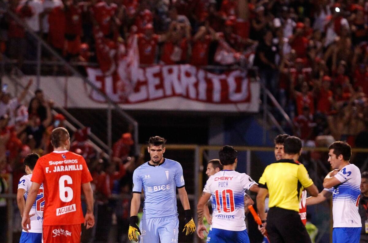 Así quedó la tabla del Grupo E de Copa Libertadores tras derrota de Universidad Católica