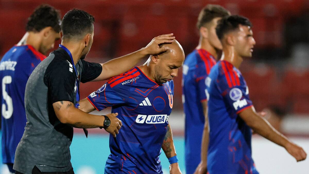 La U arriesga sanción de Conmebol por polémico gesto de sus jugadores ante Palestino: Colo Colo ya lo sufrió
