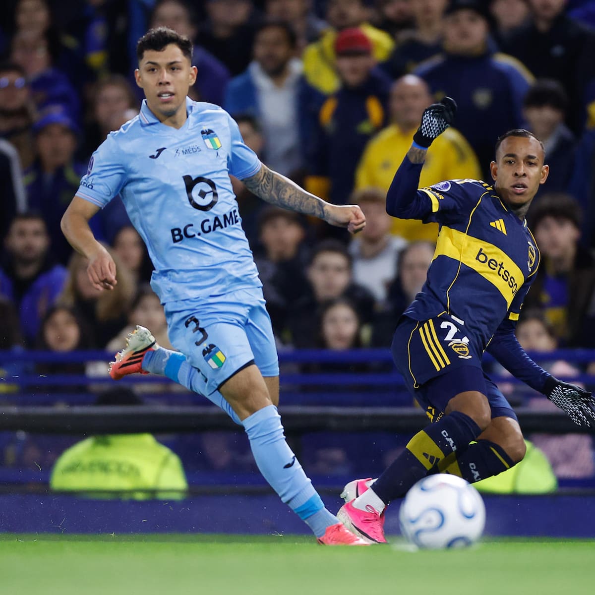Meten presión y reclaman en Argentina: la reacción por el árbitro designado para el O’Higgins vs. Boca